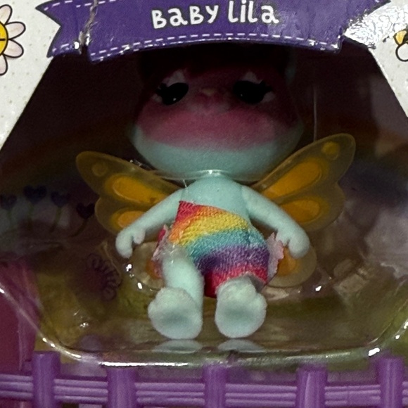 Honey Bee Acres Set of 5 Dollhouse Figurines Nico Haley Benji Ollie Lila New - Picture 4 of 12